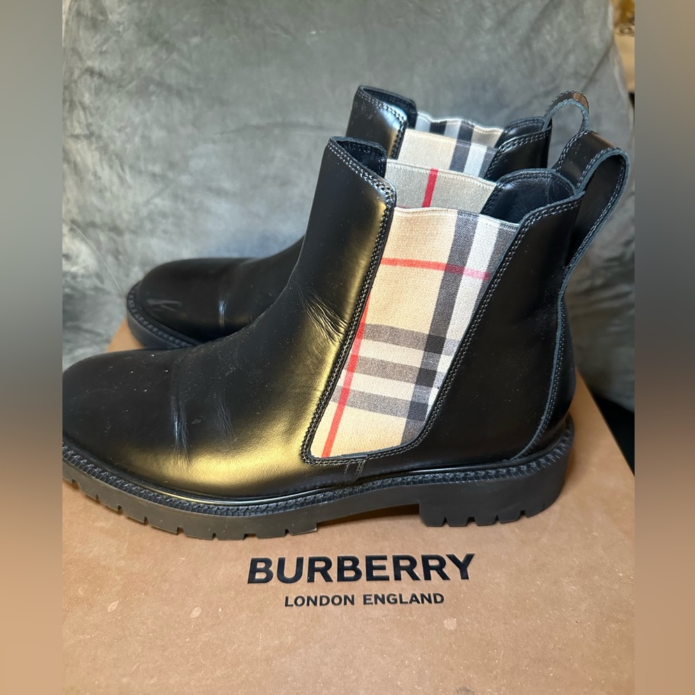 Burberry Allostock Ankle Boot